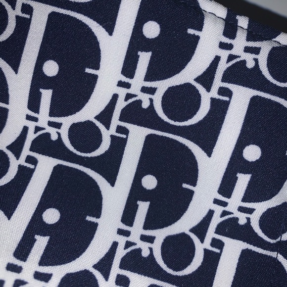 Face Mask - Picture 4 of 4